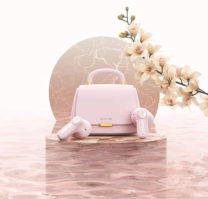 سماعات أذن لاسلكية بتصميم فريد على شكل حقيبة يد